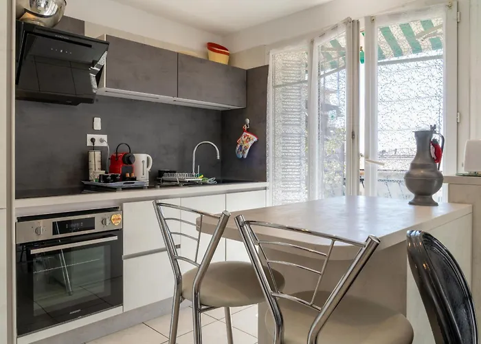 2 Pieces Proche Aeroport Daire *