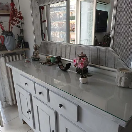 2 Pieces Proche Aeroport Νίκαια